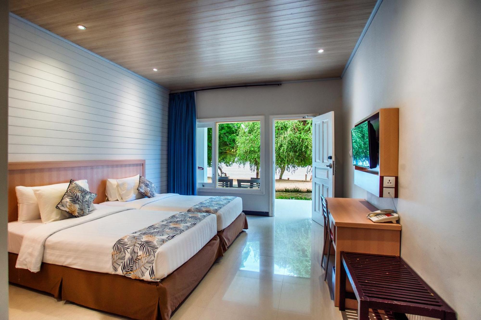 Sylvia Hotel & Resort Komodo Labuan Bajo Luaran gambar